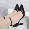 Giày Cao Gót Nữ GSC72 Đế Vuông 7P Size 35‑43 Hai Màu Đen – Kem Sang Trọng, Phù Hợp Công Sở, Giá 128.000₫ 6