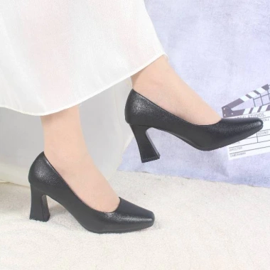 Giày Cao Gót Nữ Mũi Vuông LUME 14 Màu Đen Da PU Cao Cấp - Đế Cao Su Non 5‑7cm Chống Trơn Trượt, Giá Ưu Đãi 207k 3