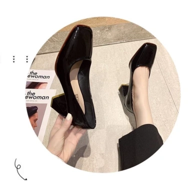 Giày cao gót nữ WOMENSTORY guốc mũi vuông đế 7cm da PU bóng công sở, 4 màu - 247.749₫ 2 Giày cao gót nữ WOMENSTORY guốc mũi vuông đế 7cm da PU bóng công sở, 4 màu - 247.749₫ 2