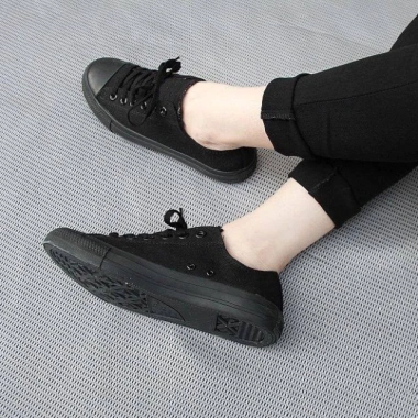 Giày Cổ Thấp AllStar Classic Nữ Đen Thời Trang Sành Điệu, Thoải Mái, Giá 829.500₫ 8