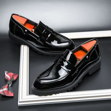 Giày Công Sở Nam Loafer Slip On Phong Cách Ý Sáng Bóng – Nhẹ, Giá 572.616₫ 3