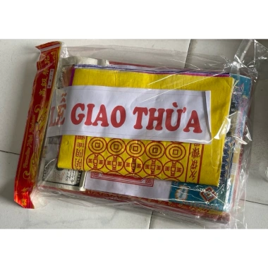 Giấy Cúng Chuẩn Xuyên Tết 2.026 Trọn Bộ – Giá ưu đãi 35.000 (so với 42.000)