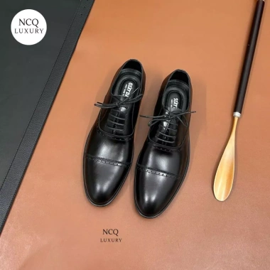 Giày da nam công sở da bò đục lỗ - Đế cao su chắc chắn, giá chỉ 350.000 VND