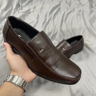 Giày da nam trung niên mũi vuông - Đế khâu thời thượng, quà tặng bố 7N, chỉ 250.000₫ 9 Giày da nam trung niên mũi vuông - Đế khâu thời thượng, quà tặng bố 7N, chỉ 250.000₫ 9