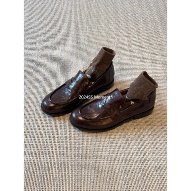 Giày Da Thật Chính Hãng Retro Slip-On Nữ Gót Dày Đế Bằng Phong Anh, Giá 124k