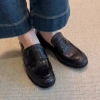 Giày Da Thật Chính Hãng Retro Slip-On Nữ Gót Dày Đế Bằng Phong Anh, Giá 124k 8