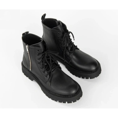 Giày đốc boots khóa dây kéo mũi tròn đế cao chống trơn size 39-43 Giá ưu đãi 1.137.500₫ 4