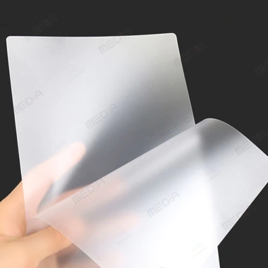 Giấy ép Plastic Media 8x11cm dày 125/160, micro 100, 100 tờ - 32.330₫, in thẻ bảo hiểm