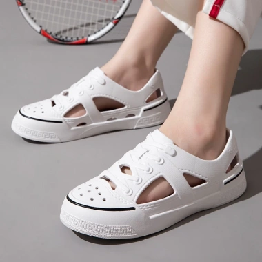 Giày EVA nhẹ, thoáng khí GL045 2.023 - Đi mưa, đi biển, chống thấm, chỉ 68,208₫