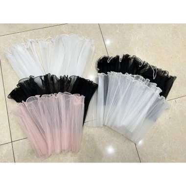 Giấy gói hoa VOAN LƯỚI + VOAN SÓNG, VIỀN NGỌC TRAI 28cm*2m - Giá chỉ 32.000₫ 5