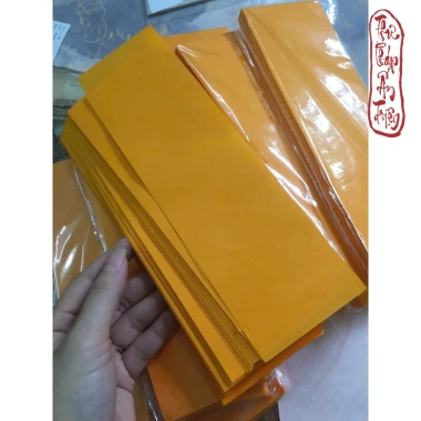 Giấy hoàng chỉ & mực chu sa giấy tuyên vàng 7x21cm 100 tờ – Vẽ thư pháp, phù, đóng ấn, triện, giảm giá đặc biệt 6 Giấy hoàng chỉ & mực chu sa giấy tuyên vàng 7x21cm 100 tờ – Vẽ thư pháp, phù, đóng ấn, triện, giảm giá đặc biệt 6