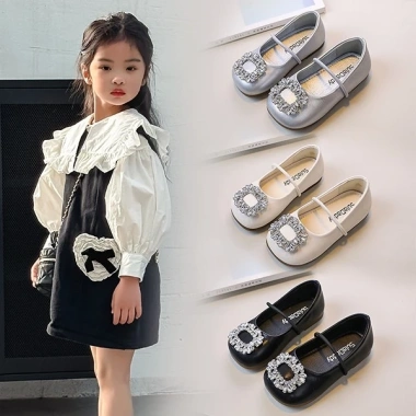 Giày loafer bé gái PU mềm mại, pha lê thời trang, đẹp ngọt ngào, giảm giá 22% Giày loafer bé gái PU mềm mại, pha lê thời trang, đẹp ngọt ngào, giảm giá 22%