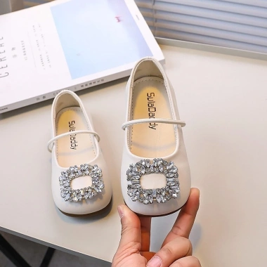 Giày loafer bé gái PU mềm mại, pha lê thời trang, đẹp ngọt ngào, giảm giá 22% 3 Giày loafer bé gái PU mềm mại, pha lê thời trang, đẹp ngọt ngào, giảm giá 22% 3