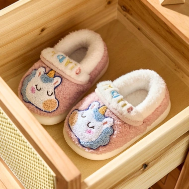 Giày lông cừu mùa đông Unicorn Mario cho bé gái 2-8 tuổi – Đế EVA siêu ấm, sang trọng Giày lông cừu mùa đông Unicorn Mario cho bé gái 2-8 tuổi – Đế EVA siêu ấm, sang trọng
