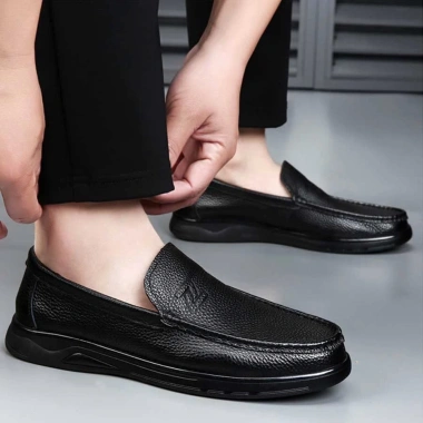 Giày Lười Nam Da Bò AGIAY AG365 - Êm Ái, Thoáng Chân, Đế Cao Su, 485.100 VND 8 Giày Lười Nam Da Bò AGIAY AG365 - Êm Ái, Thoáng Chân, Đế Cao Su, 485.100 VND 8