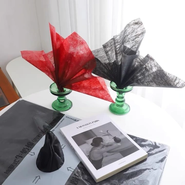Giấy Mếch Bông 30x30cm 40 Tờ Không Thấm Nước Lót Bó Hoa, Trang Trí Quà - Sami Flower 31.574 VND 8