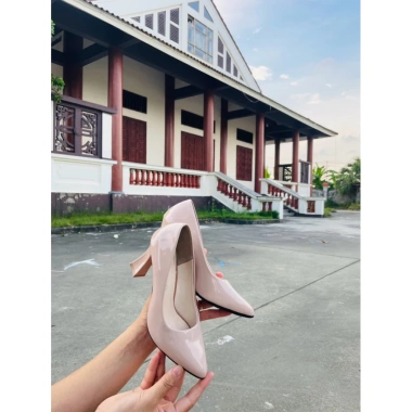 Giày mũi nhọn cao gót 5F dáng trơn size 34‑42 giá chỉ 154.800₫ - Thanh lịch