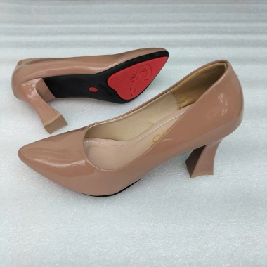 Giày mũi nhọn cao gót 5F dáng trơn size 34‑42 giá chỉ 154.800₫ - Thanh lịch
