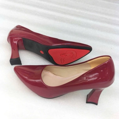 Giày mũi nhọn cao gót 5F dáng trơn size 34‑42 giá chỉ 154.800₫ - Thanh lịch