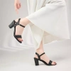 Giày MWC 3.547 Sandal Cao Gót Đế Vuông 7cm - Quai Ngang Tôn Dáng Giá 150.000 3