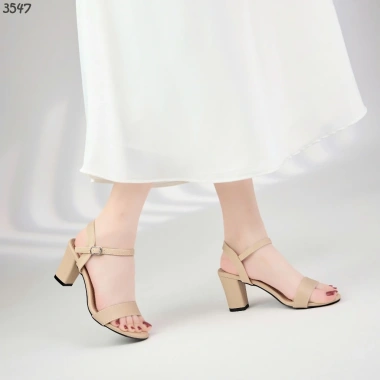 Giày MWC 3.547 Sandal Cao Gót Đế Vuông 7cm - Quai Ngang Tôn Dáng Giá 150.000