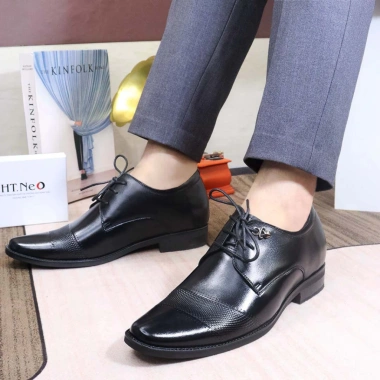 Giày nam buộc dây HT.NeO tăng 7cm, đế độn mũi nhọn, họa tiết laze lịch lãm 569k