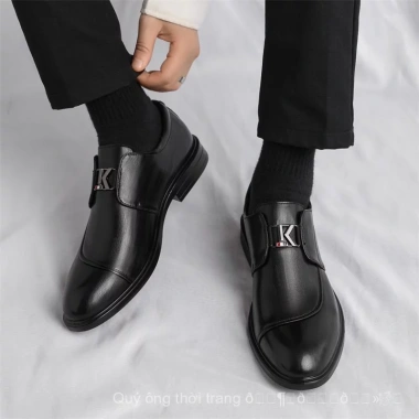Giày nam da thật VNKR - Mũi nhọn, thoáng khí, công sở và đám cưới, giá 522.089₫ 9 Giày nam da thật VNKR - Mũi nhọn, thoáng khí, công sở và đám cưới, giá 522.089₫ 9