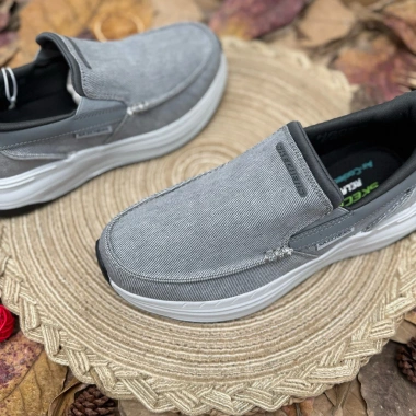 Giày Nam Skechers Slip Ins Đế Êm Nhẹ, Thoáng Khí, Màu Xám - Giá 945.000 VNĐ