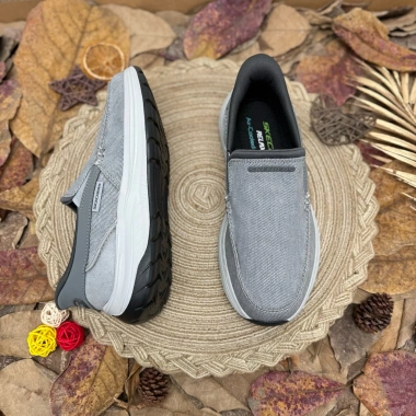 Giày Nam Skechers Slip Ins Đế Êm Nhẹ, Thoáng Khí, Màu Xám - Giá 945.000 VNĐ