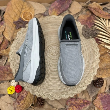 Giày Nam Skechers Slip Ins Đế Êm Nhẹ, Thoáng Khí, Màu Xám - Giá 945.000 VNĐ