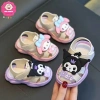 Giày nhựa tập đi bé gái, dép rọ quai dán hoạ tiết hoạt hình xinh xắn 89.000₫