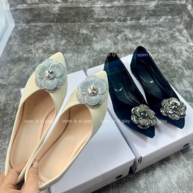 Giày nữ búp bê nơ hoa mũi nhọn da mềm êm chân - Giá 132.000đ (giảm từ 163.680đ)
