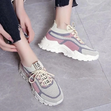 Giày Nữ Chạy Bộ Chống Nước Thoáng Khí Cao Cấp Phù Hợp Đi Phượt Thể Thao