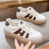 Giày Nữ Hot Trend Hai Màu Đế Bằng Chất Liệu Cao Cấp - Giảm Giá, Chỉ 814.000 VNĐ 2