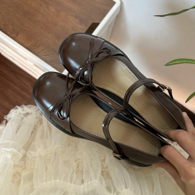 Giày Oxford nữ chân gầy lùi 1 size mũi trơn đính nơ chupy - Giá ưu đãi 119.000₫ 5 Giày Oxford nữ chân gầy lùi 1 size mũi trơn đính nơ chupy - Giá ưu đãi 119.000₫ 5