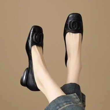 Giày Retro nữ mũi vuông slip-on da mềm nhẹ, đế bằng, giá 283.847₫, giảm 18% 9 Giày Retro nữ mũi vuông slip-on da mềm nhẹ, đế bằng, giá 283.847₫, giảm 18% 9