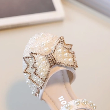 Giày sandal Bella hồng đáng yêu – mềm mại, thoáng khí, thích hợp đi biển, giảm còn 229.400đ