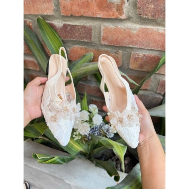 Giày sandal mũi nhọn đính hoa ngọc lấp lánh, quí phái, đế vuông T262H cho nữ dự tiệc cô dâu 2