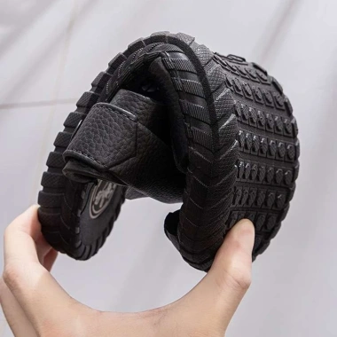 Giày sandal nam đế mềm rọ bít mũi thời trang độc lạ, nhẹ đi biển mùa hè - 99.000₫