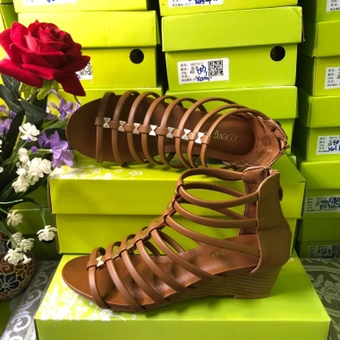 Giày sandal nữ cao gót 5 phân đính nơ trẻ trung năng động, phù hợp học chơi làm, giảm giá 425k 5 Giày sandal nữ cao gót 5 phân đính nơ trẻ trung năng động, phù hợp học chơi làm, giảm giá 425k 5