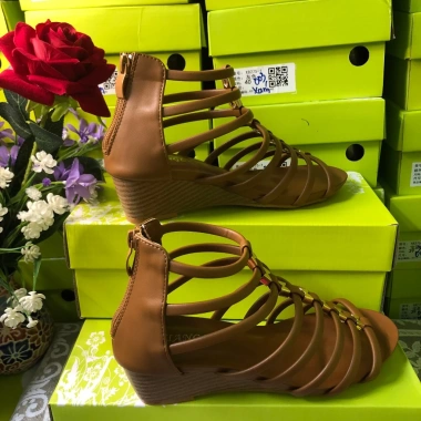 Giày sandal nữ cao gót 5 phân đính nơ trẻ trung năng động, phù hợp học chơi làm, giảm giá 425k 6 Giày sandal nữ cao gót 5 phân đính nơ trẻ trung năng động, phù hợp học chơi làm, giảm giá 425k 6