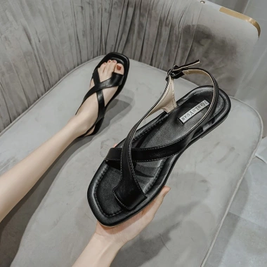 Giày sandal nữ quai hậu Hàn Quốc kiểu dáng trung đi học LNS40 giá chỉ 92.000₫