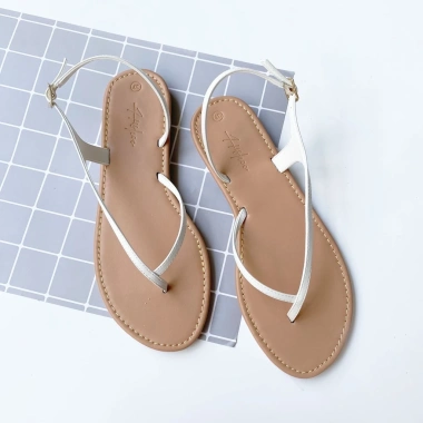 Giày sandal nữ xỏ ngón học sinh Hishoo Ulzzang S045 - Dây hậu mảnh, cấp, còn 345.000₫ 10 Giày sandal nữ xỏ ngón học sinh Hishoo Ulzzang S045 - Dây hậu mảnh, cấp, còn 345.000₫ 10