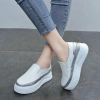 Giày sneaker đế bánh mì tăng chiều cao, tặng kèm nước hoa - Giá chỉ 900.000₫ 3