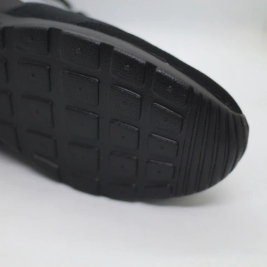 Giày sneaker đen đa size 35-44 cho nam nữ - Cá tính, phù hợp cặp đôi, giá 1.01tr 6 Giày sneaker đen đa size 35-44 cho nam nữ - Cá tính, phù hợp cặp đôi, giá 1.01tr 6