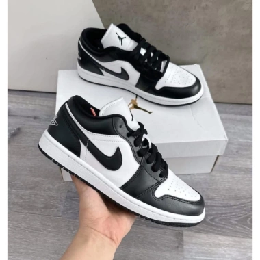 Giày Sneaker J1 Low Panda DC774-101 Thể Thao Nam Nữ FLEX SHOES Kiểm Tra 30 Ngày Giá 2.650.000 3 Giày Sneaker J1 Low Panda DC774-101 Thể Thao Nam Nữ FLEX SHOES Kiểm Tra 30 Ngày Giá 2.650.000 3