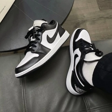 Giày Sneaker J1 Low Panda DC774-101 Thể Thao Nam Nữ FLEX SHOES Kiểm Tra 30 Ngày Giá 2.650.000 9 Giày Sneaker J1 Low Panda DC774-101 Thể Thao Nam Nữ FLEX SHOES Kiểm Tra 30 Ngày Giá 2.650.000 9