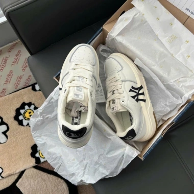 Giày Sneaker MLB Chunky Liner NY Yankees Đế Nâu Chính Hãng – Giá 1.65 Triệu