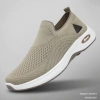Giày sneaker nam 1 nút bấm nhẹ thoáng khí, màu trơn tối giản giảm 22% chỉ 1.095.000₫ 8