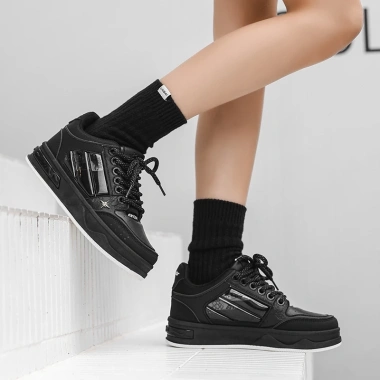 Giày Sneaker nam nữ Enter Dragon The Black Snake 2 – Giá 492k, phong cách hiện đại 3 Giày Sneaker nam nữ Enter Dragon The Black Snake 2 – Giá 492k, phong cách hiện đại 3